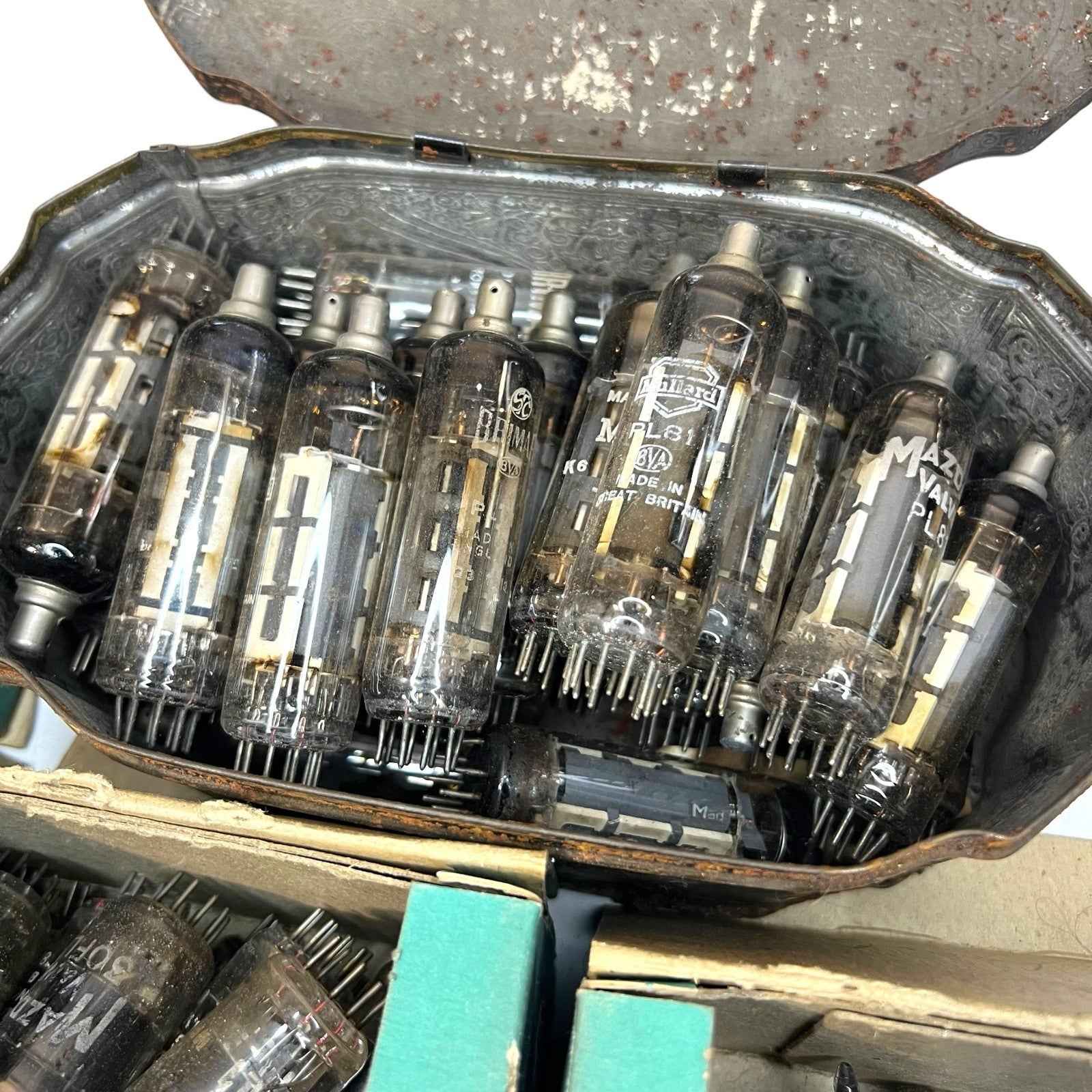 Bundle 129 x Valve Tubes - Mullard Mazda 30C 30P12 PL82 EF184 PCL83 PCC89 PL81