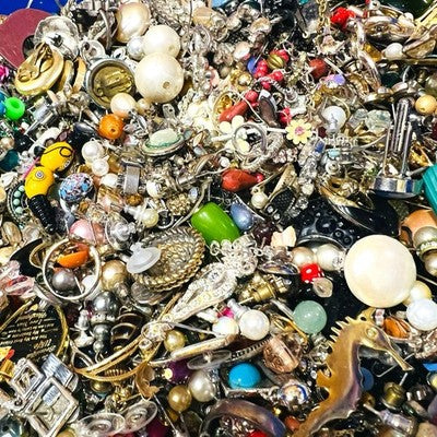 1kg Raw Jewellery Findings Job Lot Broken Beads Charms Clasps Craft Repair Parts