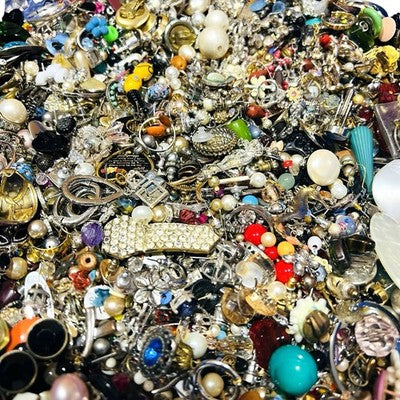 1kg Raw Jewellery Findings Job Lot Broken Beads Charms Clasps Craft Repair Parts