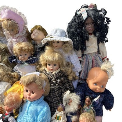 Vintage Doll Job Lot 80+ Mixed Porcelain Plastic Costume Dolls Ethnic Collecta