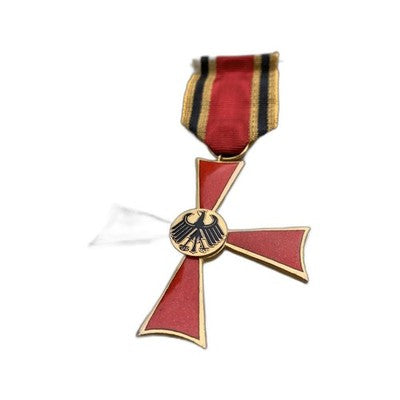 Vintage German Federal Cross of Merit Bundesverdienstkreuz am Bande in Case