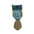 Vintage French WW2 1939-1945 Commemorative War Medal Bronze Ribbon - detail view
