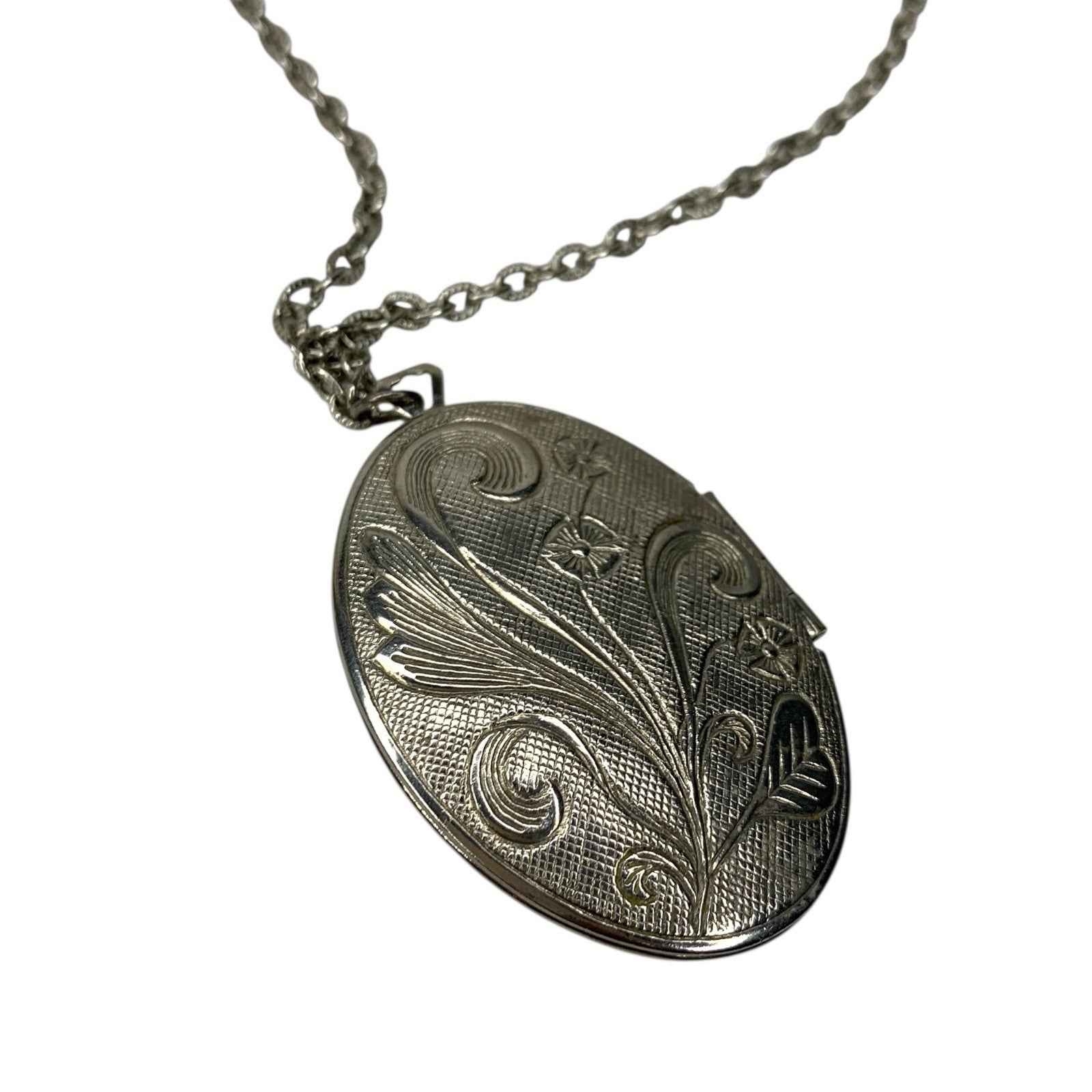 Vintage Silver Plated Larger Oval Shaped Locket Engraved Pendant