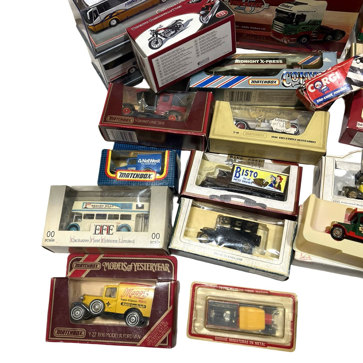 40x Boxed Diecast Model Vehicle Job Lot Matchbox Corgi Lledo Oxford Vintage - front view