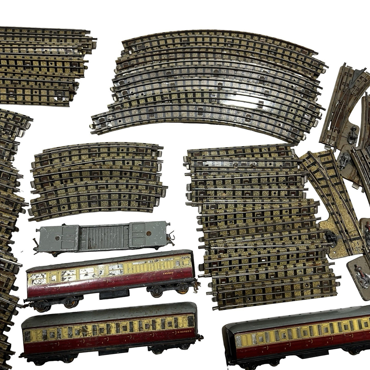 Vintage Meccano Hornby Dublo 3 Rail OO Gauge Track Points Coaches Job Lot - side view