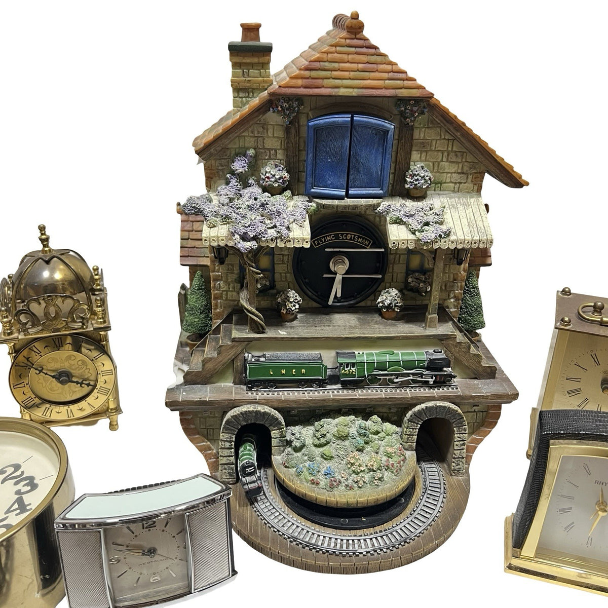 14x Vintage Clock Job Lot Seiko Rhythm Smiths Carriage Mantel Novelty Railway - side view
