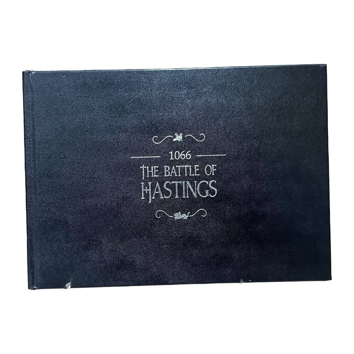 Battle of Hastings 1066 Limited Edition 404/1000 Bayeux Tapestry Book. Pre-owned collectable, actual item photographed by The Voyage Bird.