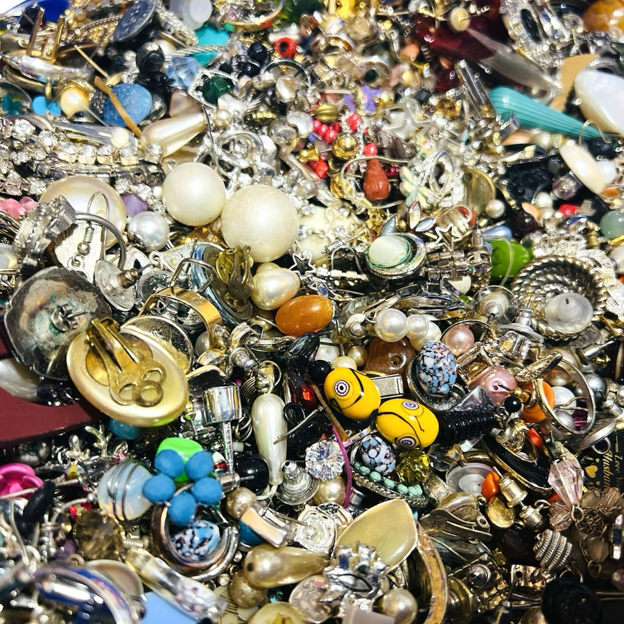 1kg Raw Jewellery Findings Job Lot Broken Beads Charms Clasps Craft Repair Parts