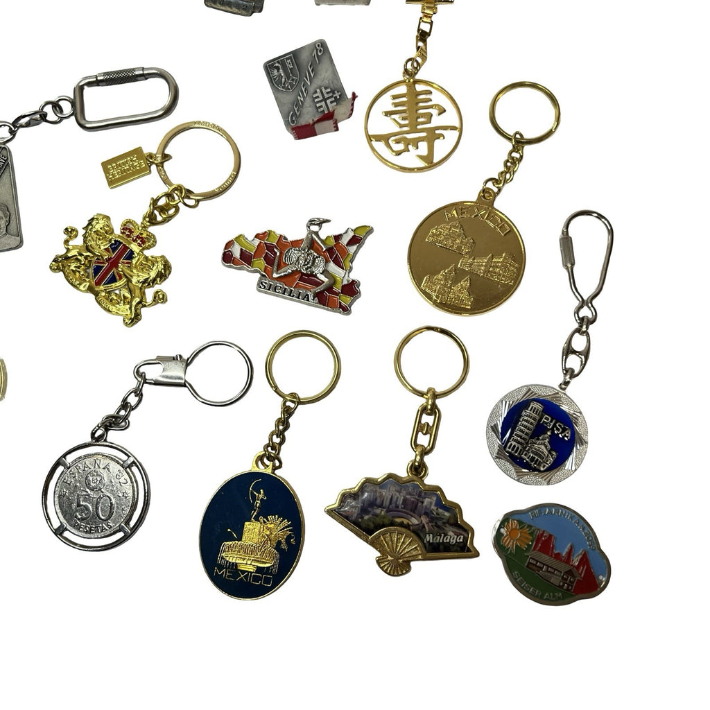 Vintage Souvenir Keyrings Job Lot Travel Charms Tourist Trinkets Mixed Countries