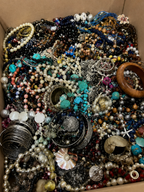 Bulk Vintage Costume Jewellery Job Lot, Raw Mixed Reseller & Craft Stock 1kg–100kg