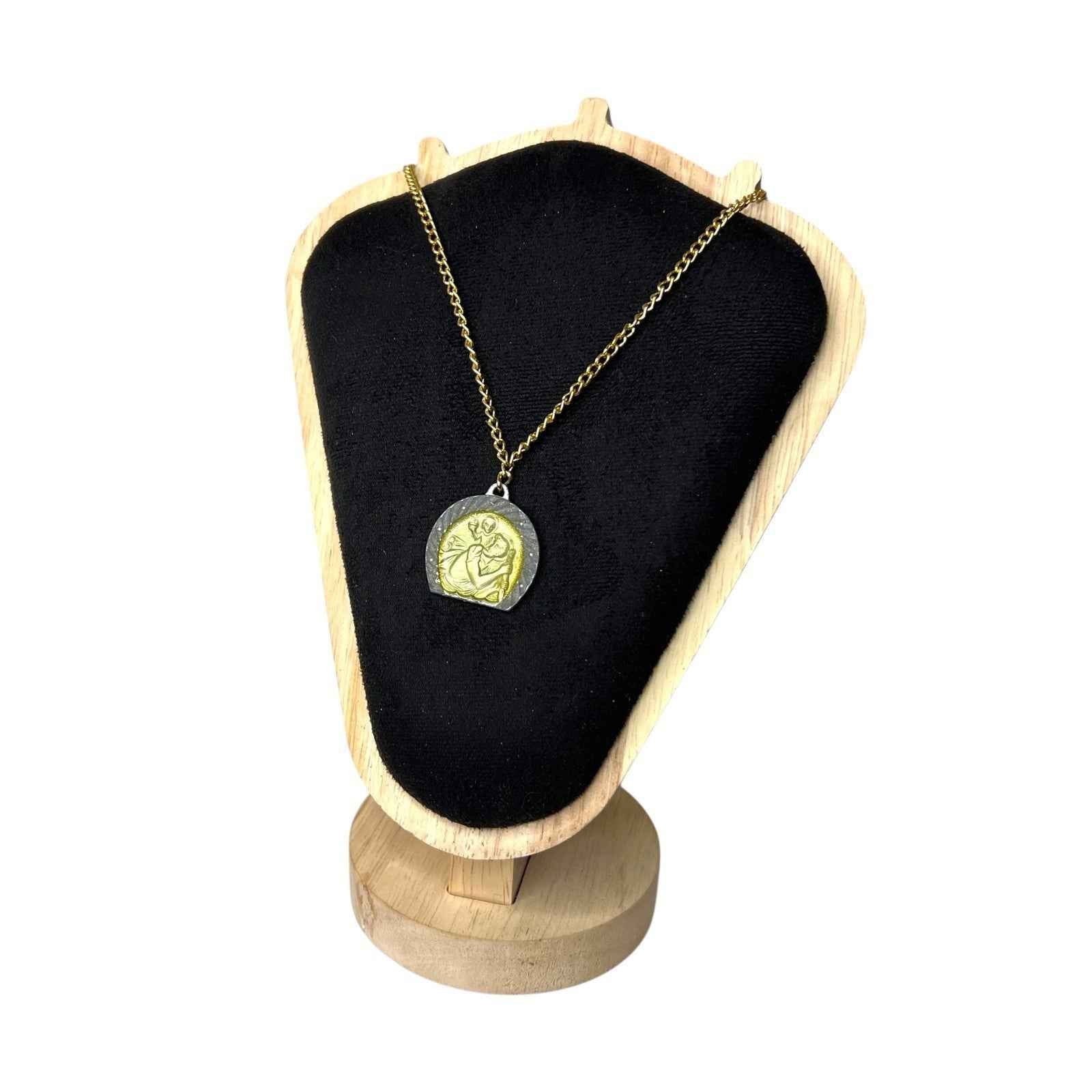 Vintage St Christopher Pendant Charm Medal Silver Tone Traveller Necklace