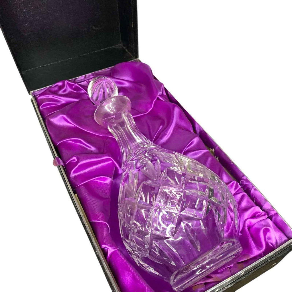 Edinburgh International Crystal Cut Decanter & Stopper Facet Neck Boxed