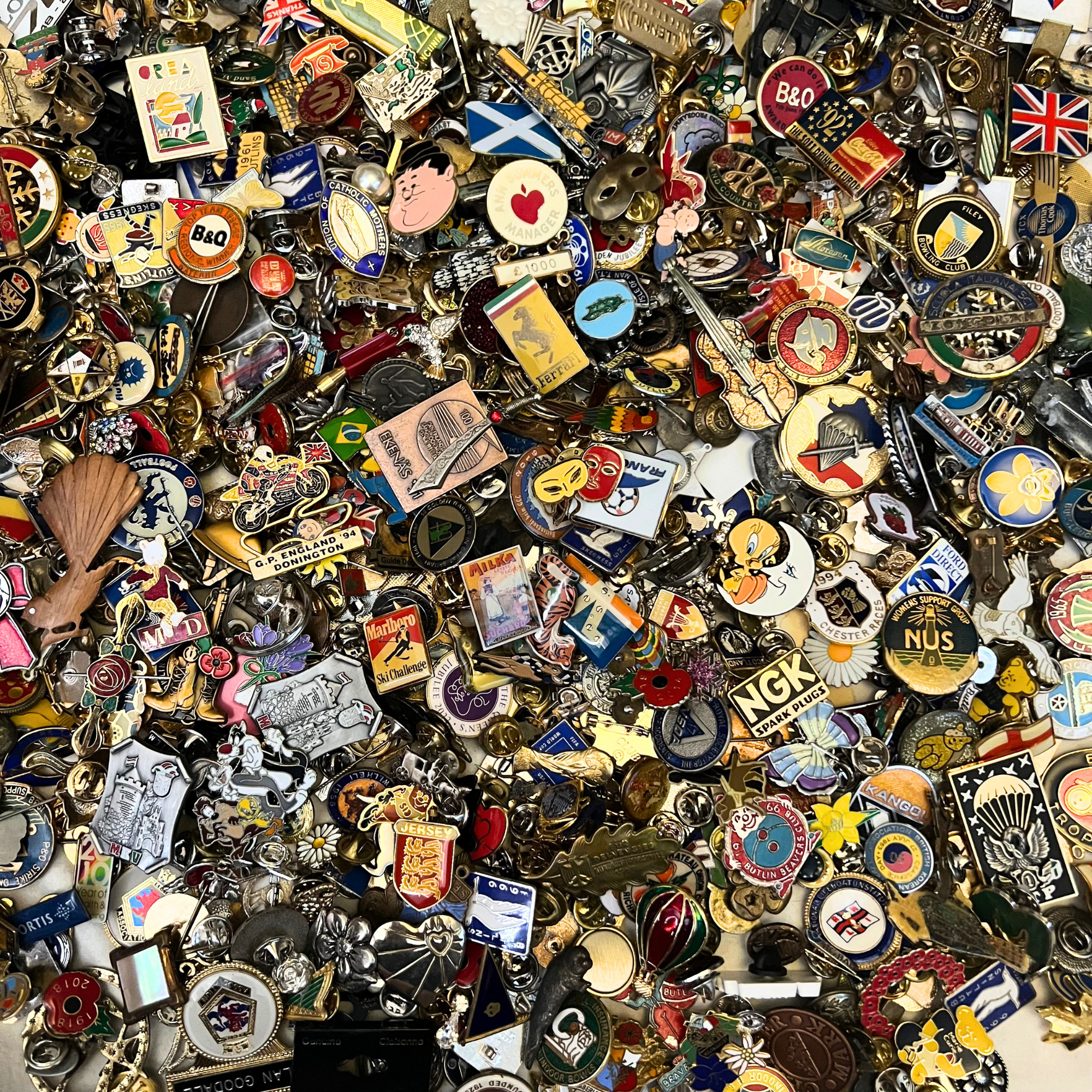 Bulk Vintage Enamel Pin Badges, Mixed Job Lots 250g-2kg
