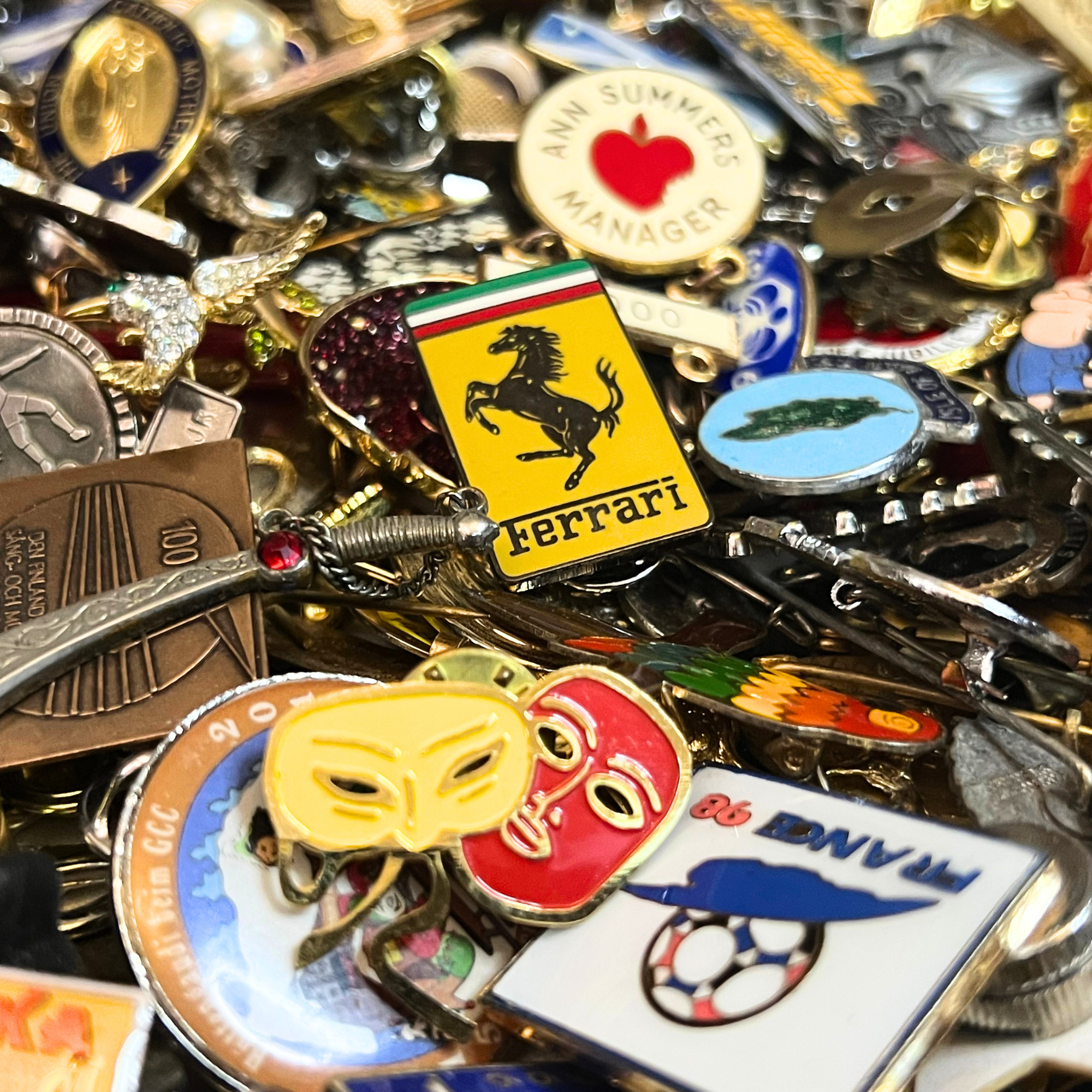 Bulk Vintage Enamel Pin Badges, Mixed Job Lots 250g-2kg