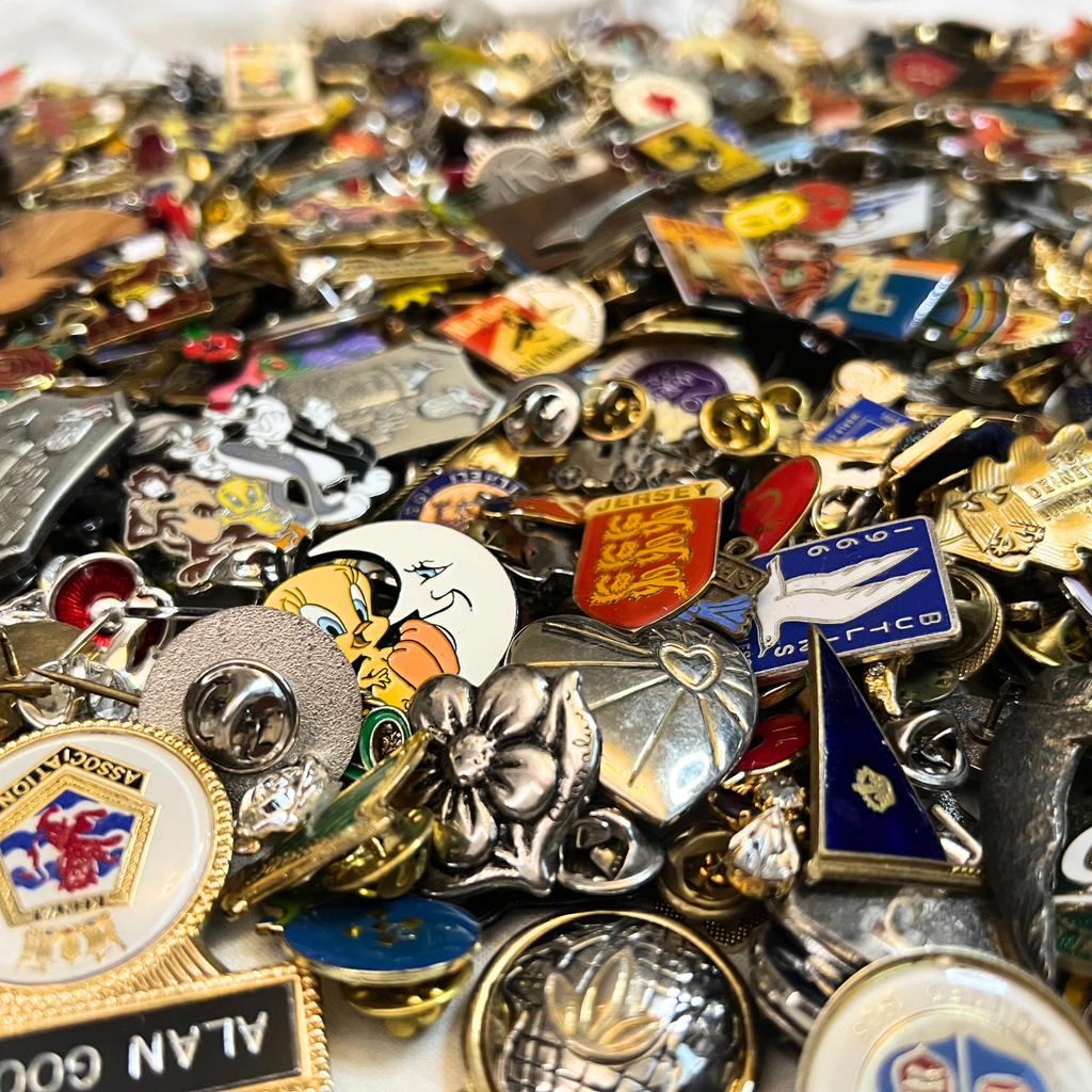 Bulk Vintage Enamel Pin Badges, Mixed Job Lots 250g-2kg
