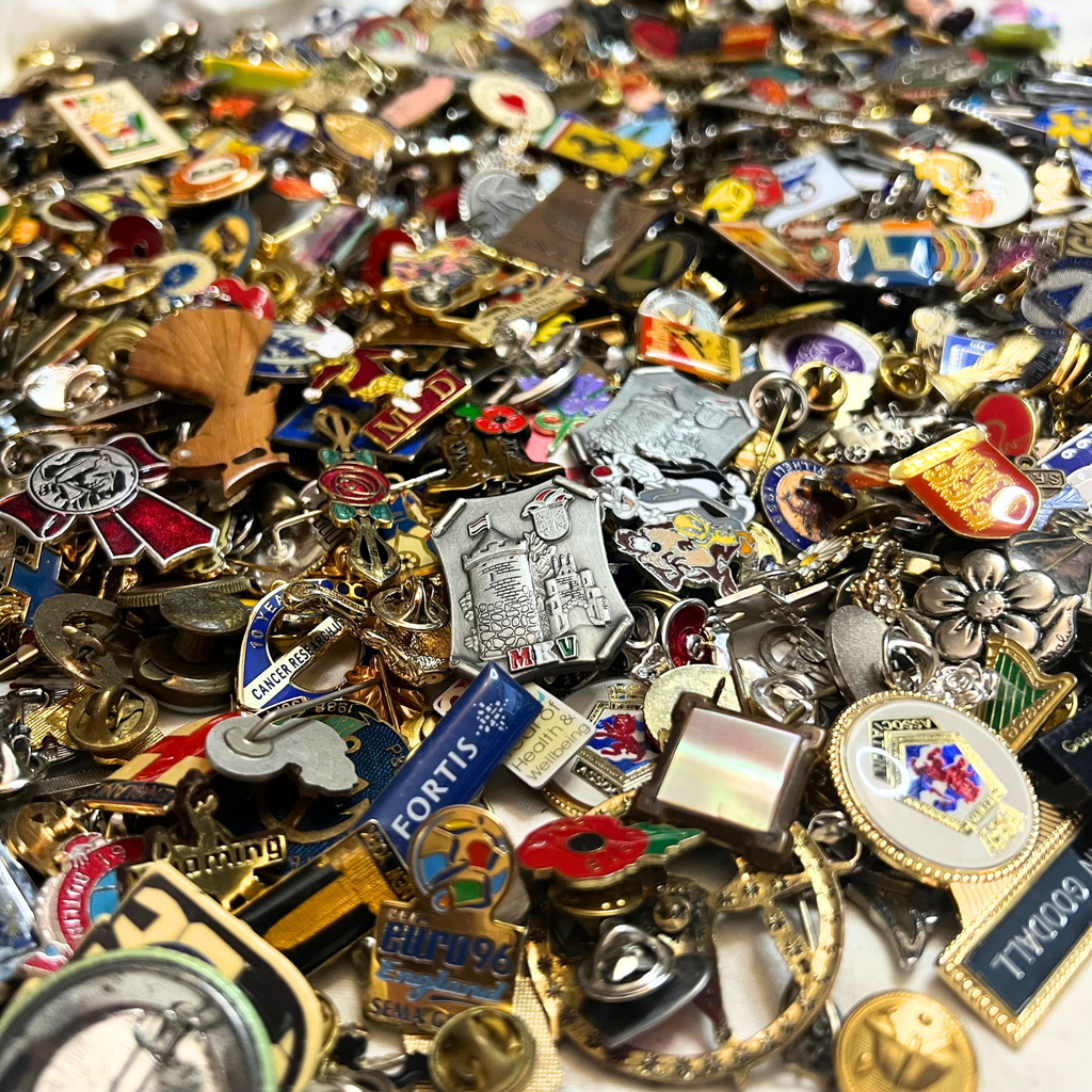 Bulk Vintage Enamel Pin Badges, Mixed Job Lots 250g-2kg