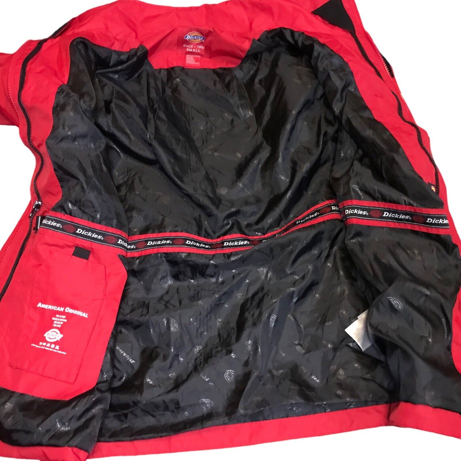 Dickies Mens Lightweight Windbreaker Shell Rain Coat Zip Jacket Red Size S Coats, Jackets & Waistcoats by TheVoyageBird