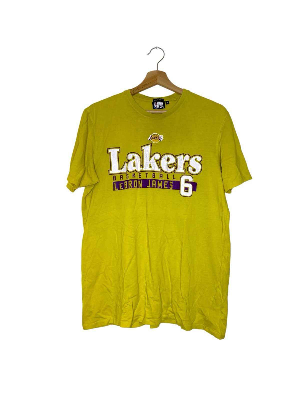 Yellow Lakers NBA Basketball Lebron James 6 T-Shirt Size M