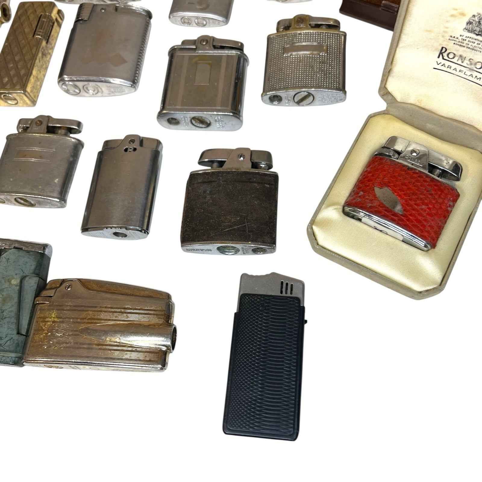 Bundle 37x Vintage Ronson Petrol Lighters Silver Tone - Varaflame Comet Some Box