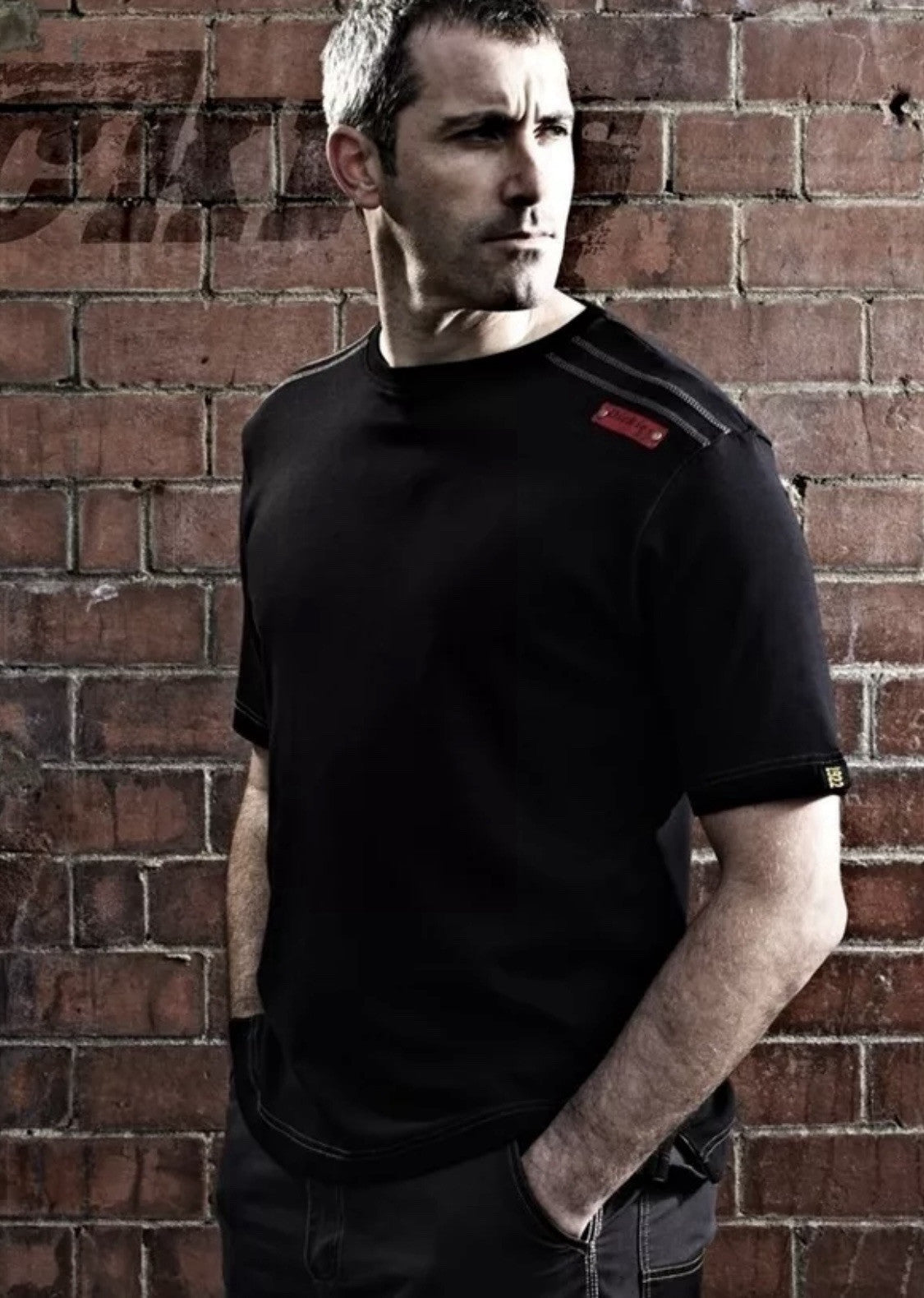 Dickies 22 Range Contrast Workwear T-Shirt Black Size S